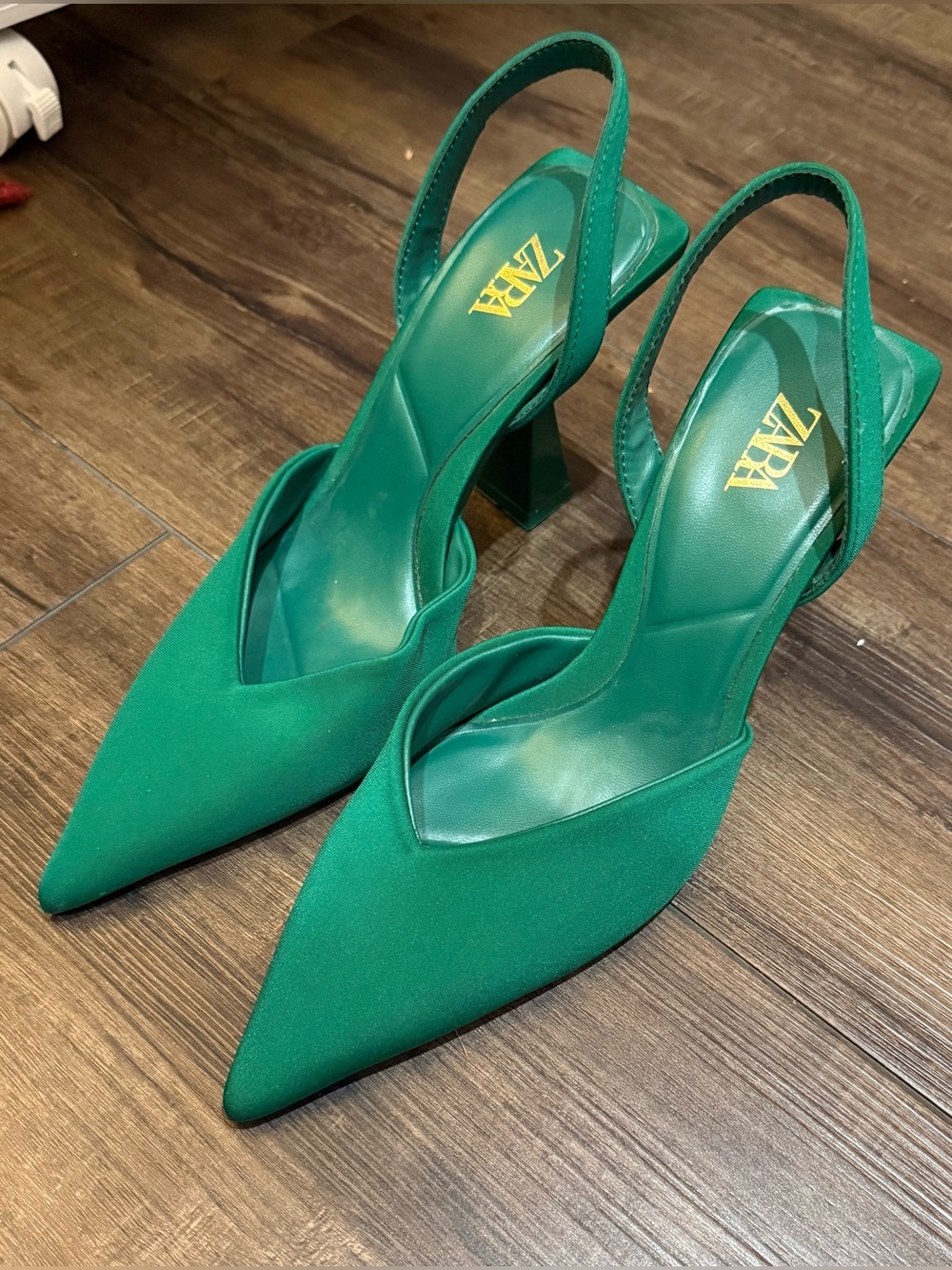 Zara Emerald Green Satin Slingback Pointed Toe Heels Size 38 EU / US 7.5 - Picture 2 of 7